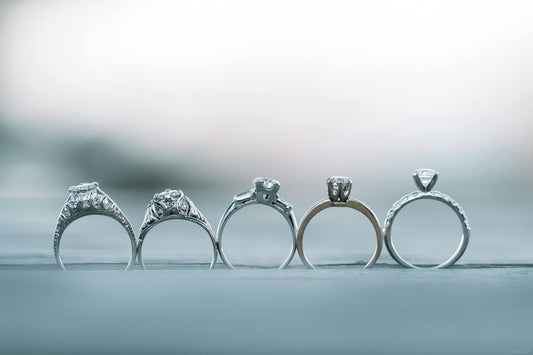 Three Things to Know Before Purchasing Your Engagement Ring: Ring Size Edition
