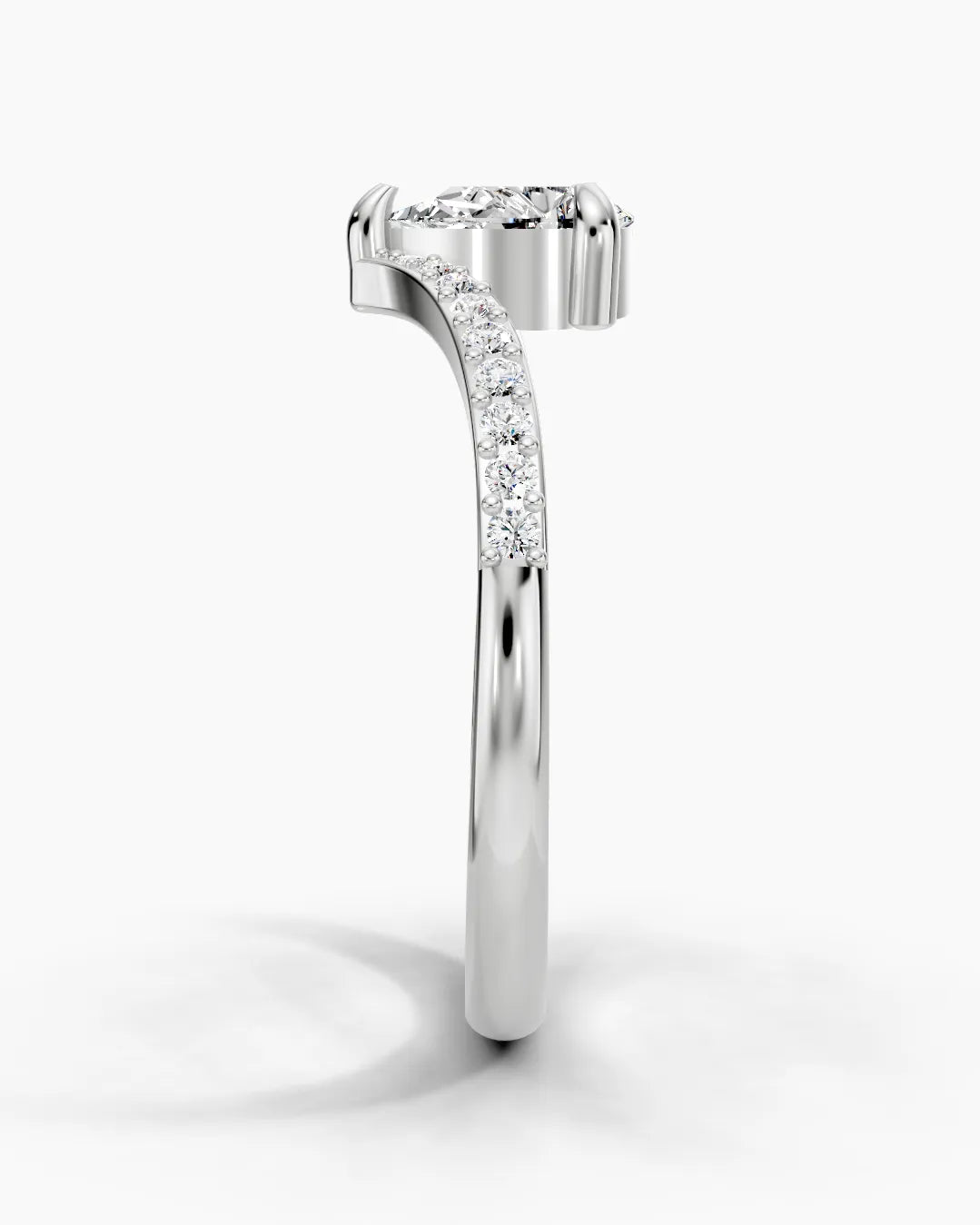 Queen’s Crest Women Ring