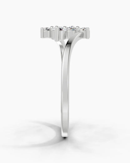 Refined Curve Women Ring