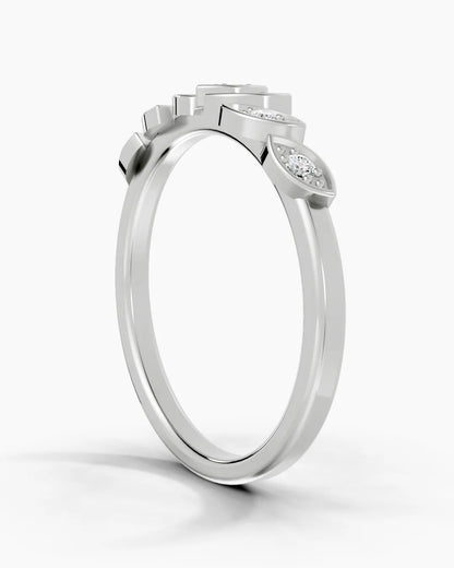 Flora Shine Leaf Women Ring