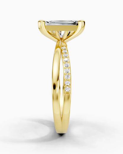 Emerald Star Women Ring