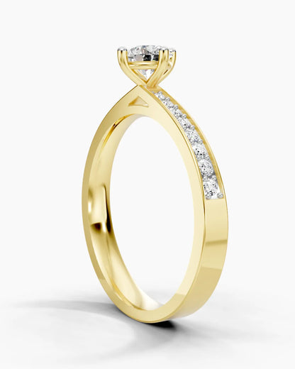 Focus Point Women Ring